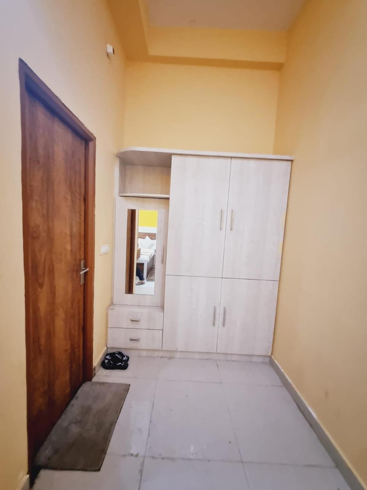 Tulip Best Rated Area In Vrindavan- Free 5g Wifi, Inhouse Parking 3*